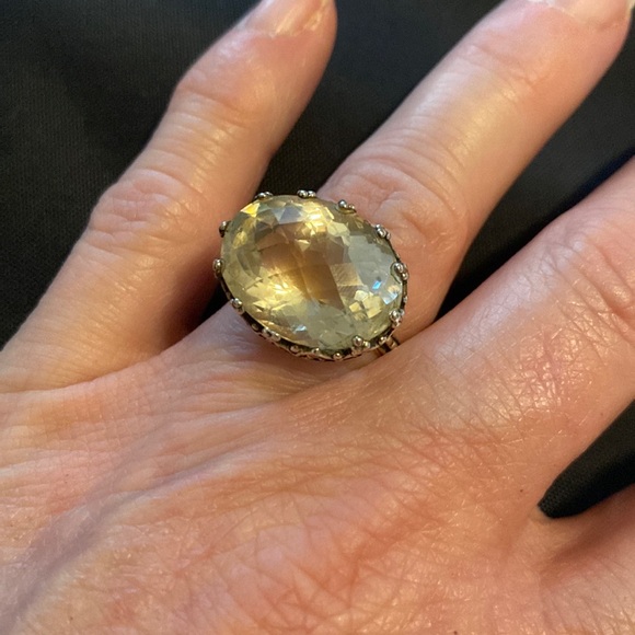 unbranded Jewelry - Quartz sterling silver ring size 8